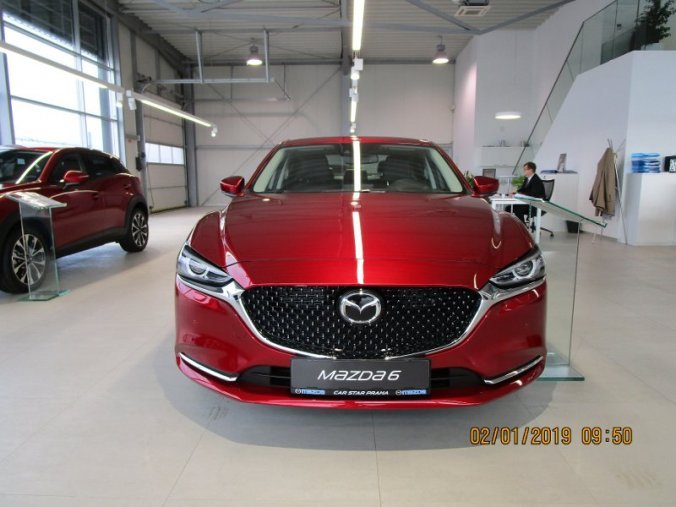 Mazda 6, 2.5i, barva červená