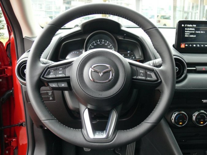 Mazda CX-3, 2.0 Skyactiv G121, barva červená