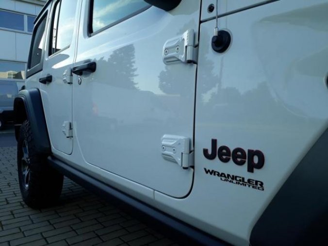 Jeep Wrangler, 2,2 CRD Rubicon Unlimited, barva bílá