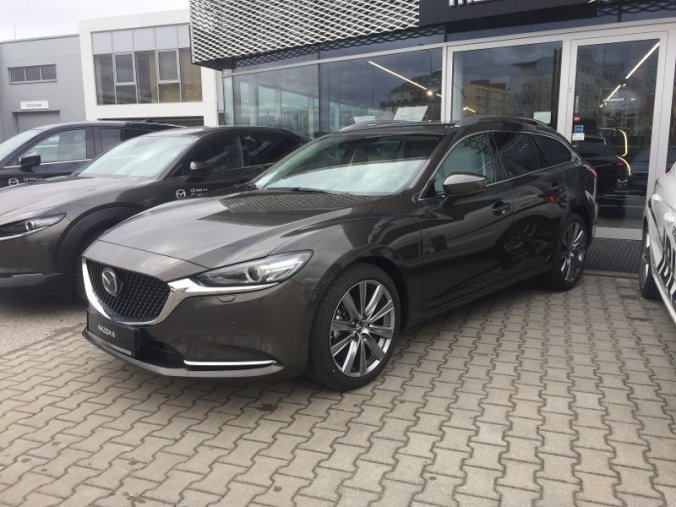 Mazda 6, 2,5G 194k, barva šedá