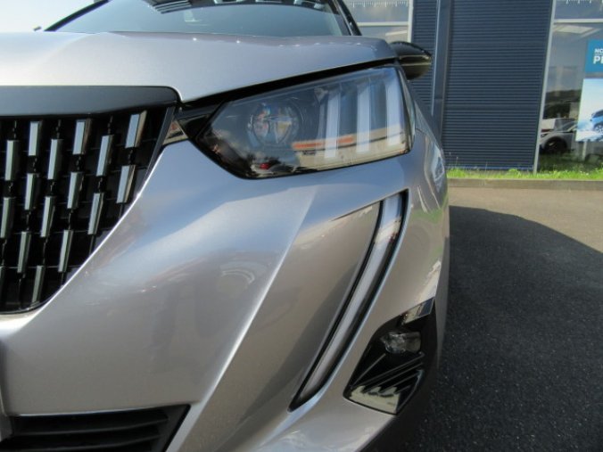 Peugeot 2008, GT-line 1.2 PureTech 130k MAN6, barva šedá