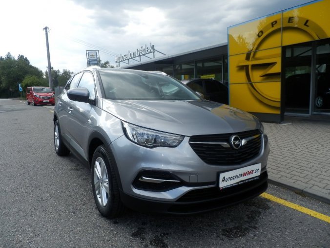 Opel Grandland X, SMILE 1,2 TURBO, barva šedá