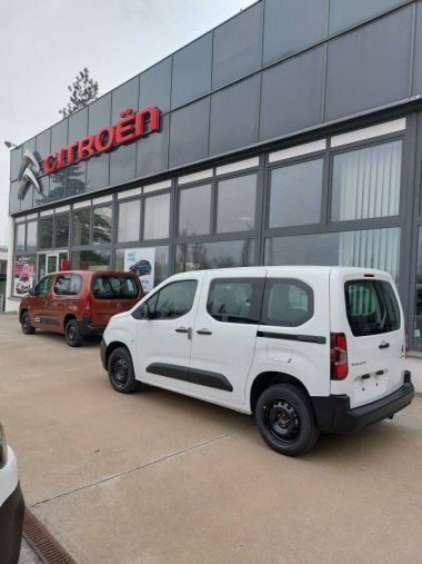 Citroën Berlingo, Citroën Berlingo osobní 1,5 BlueHDi 100 MAN6 LIVE PACK, barva bílá