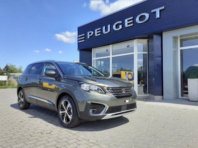 Peugeot 5008, Allure 1,2 PureTech 130k EAT8, barva šedá