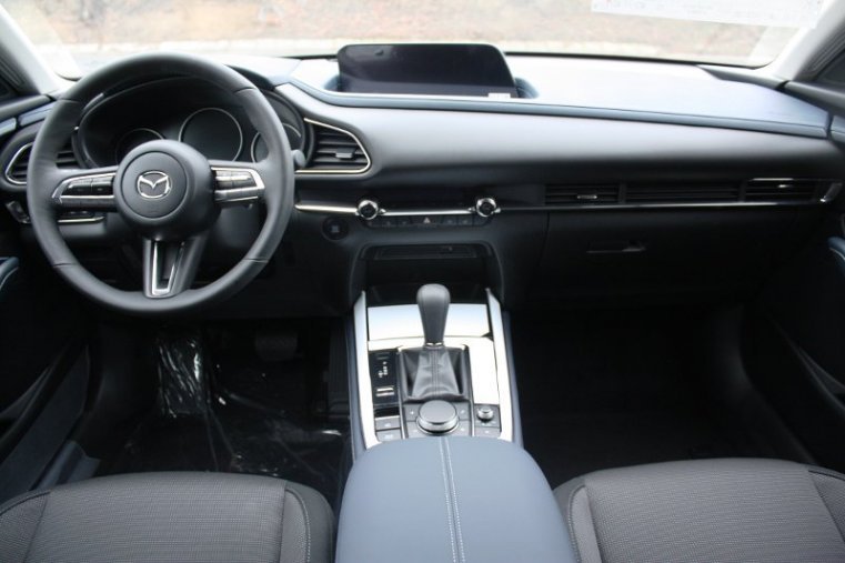 Mazda CX-30, SKYACTIV-G, barva šedá