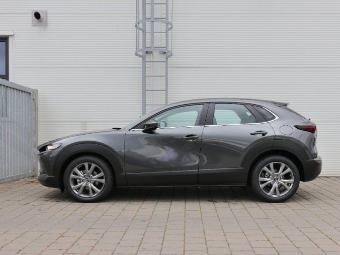 Mazda CX-30, 2,0 Skyactiv-X 180k/132kW MAN, barva šedá