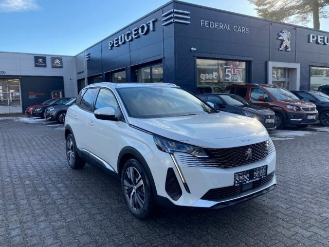 Peugeot 3008, Allure Pack 1,5 BlueHDi 130 S&, barva bílá