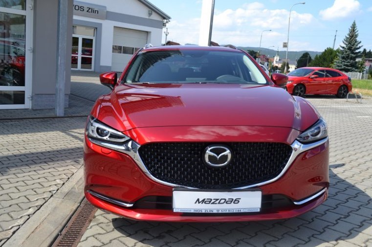 Mazda 6, 2.0i 145k, barva červená