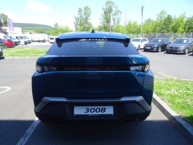 Peugeot 3008, ALLURE Hybrid 136 e-DCS6, barva modrá