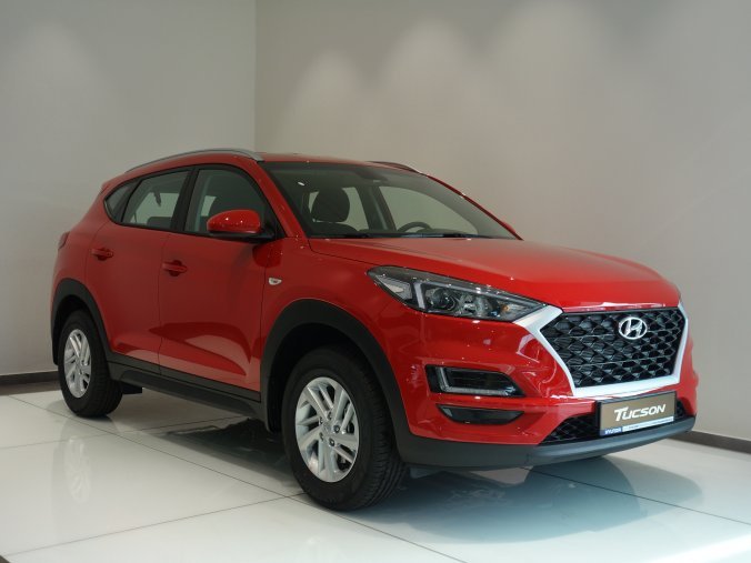 Hyundai Tucson, 1,6 GDi 97 kW (95 NAT) 6 st. man, barva červená