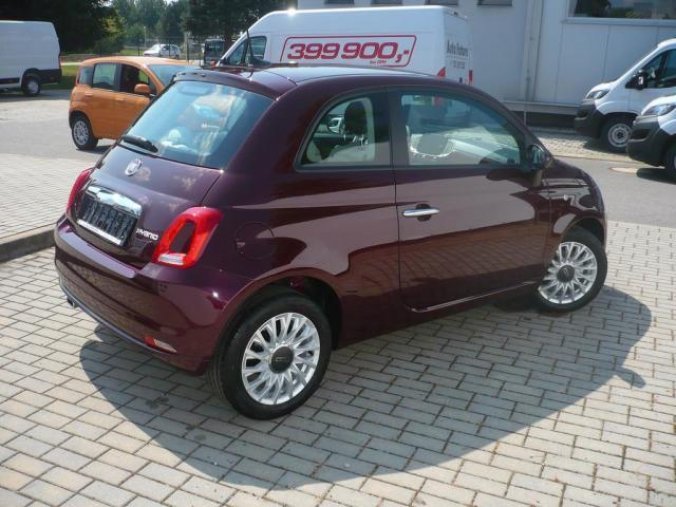 Fiat 500, 1.0 BSG 70k Lounge, barva červená