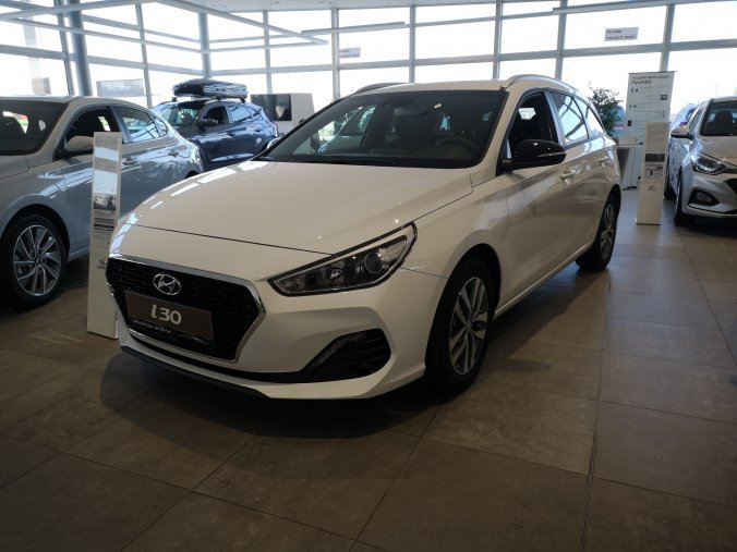 Hyundai i30, 1,0 T-GDI 88 kW (95 NAT) 6 st. man, barva bílá