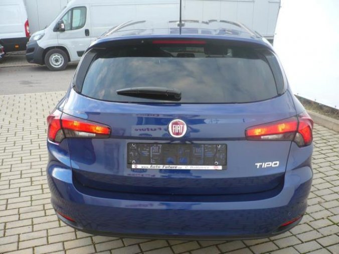 Fiat Tipo, SW 1.4 95k Mirror, barva modrá