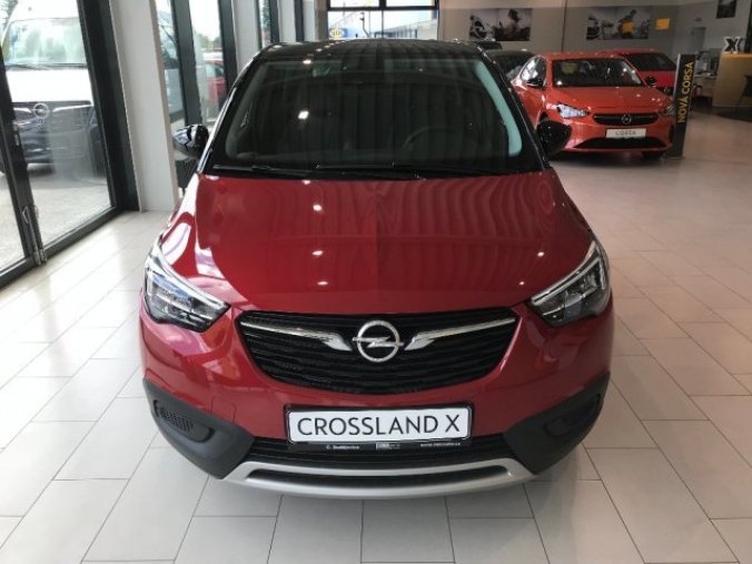 Opel Crossland X, Innovation 1.2T 81kW MT6, barva červená