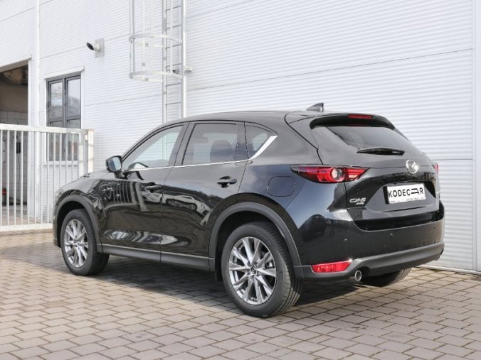 Mazda CX-5, 2,0i Skyactiv-G 121KW/165K 6MAN, barva černá