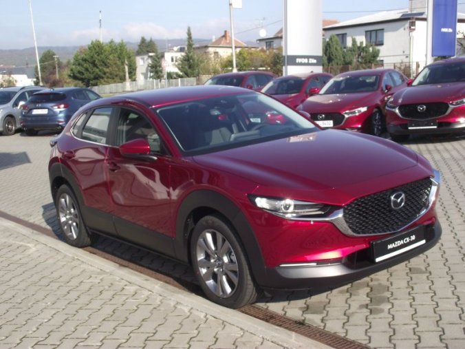 Mazda CX-30, Skyactiv-X 2,0 180k, barva červená