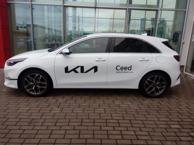 Kia Ceed, 5HB CD 1,5 T-GDI TOP, barva bílá