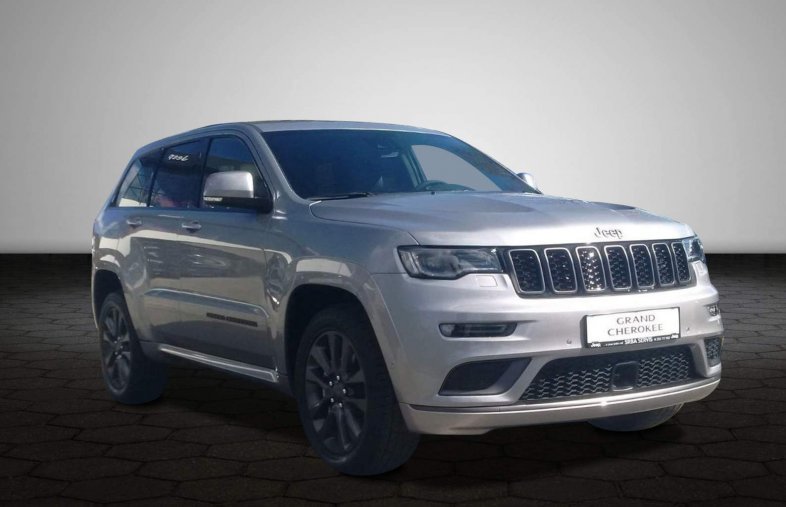 Jeep Grand Cherokee, model S 3,0 V6 CRD 250k, barva stříbrná