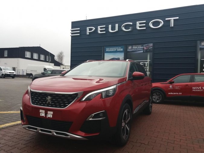 Peugeot 5008, ALLURE 1.5 BlueHDi 130k MAN6, barva červená