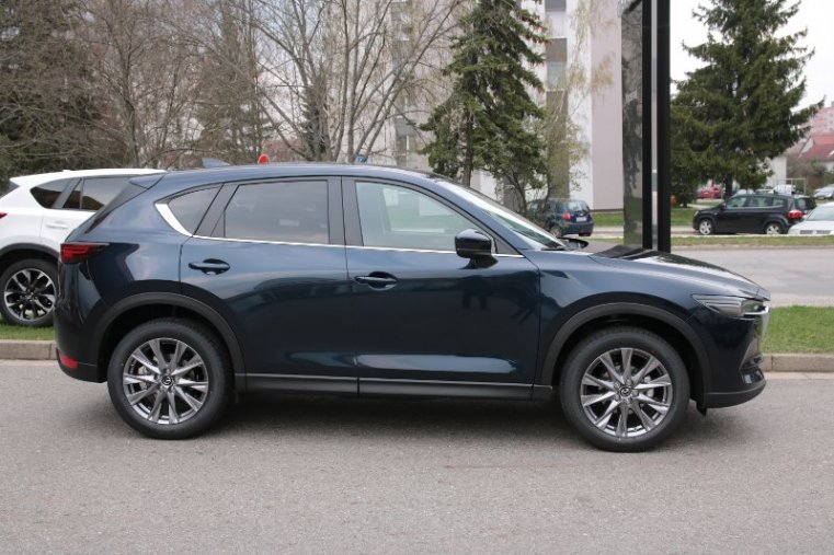 Mazda CX-5, 2,5 Skyactiv-G 194k, barva modrá