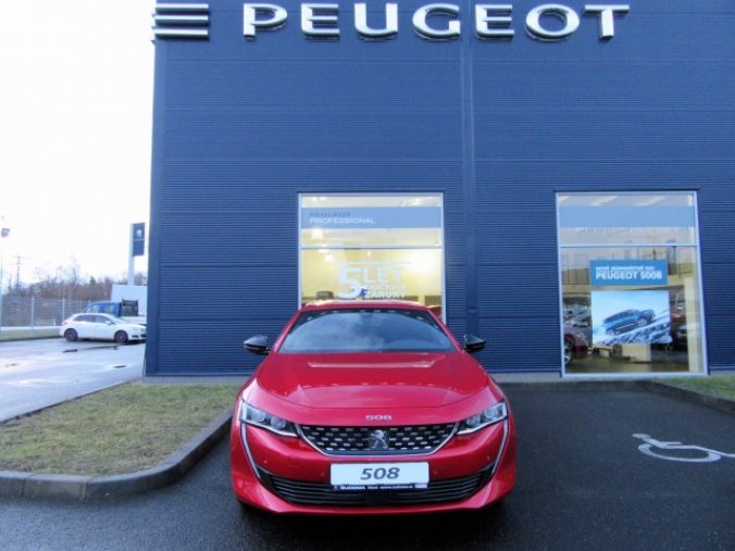 Peugeot 508, GT 225k EAT8, barva červená