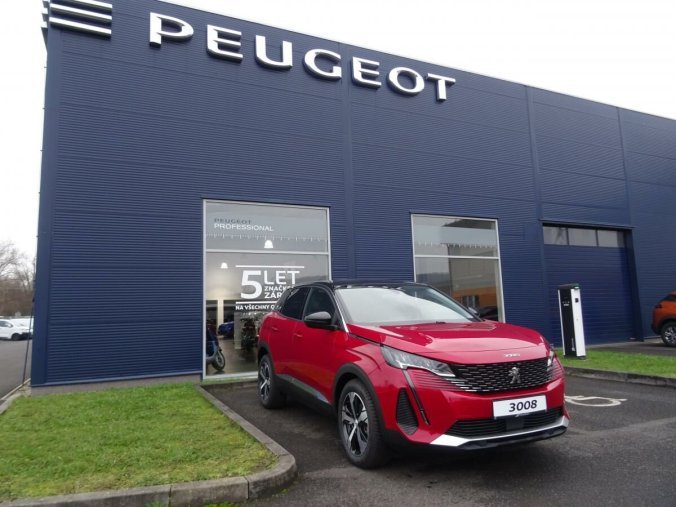 Peugeot 3008, Peugeot 3008 ALLURE PACK 1.5 BHDi 130k EAT8, barva červená