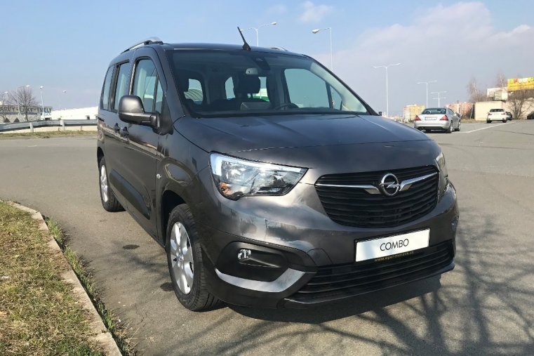 Opel Combo, LIFE 1.2 T L1H1 ENJOY MT6, barva šedá