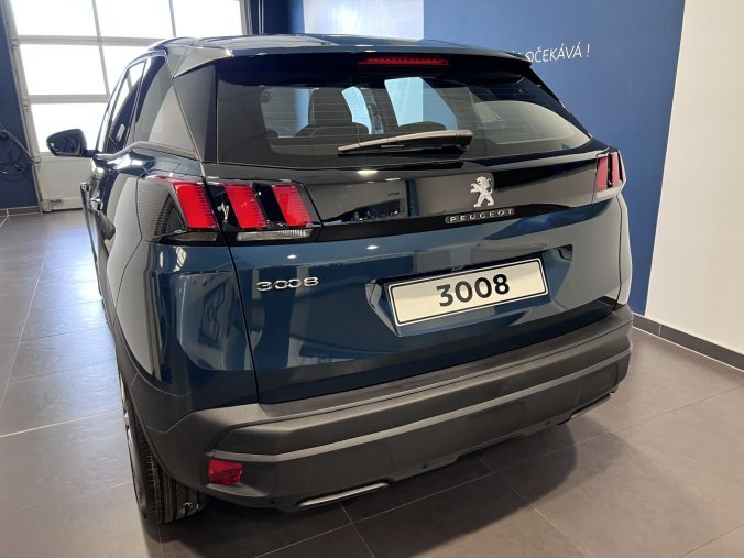 Peugeot 3008, Peugeot 3008 ACTIVE PACK BlueHDi 130 S&S EAT8, barva modrá