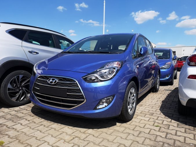 Hyundai i20, 1,6i 92 kW (95 NAT) 6 st. man, barva modrá