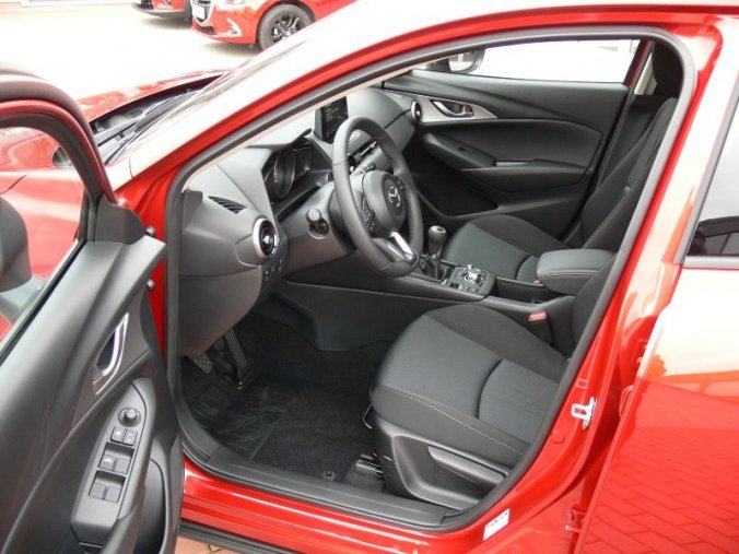 Mazda CX-3, 2.0 Skyactiv G121, barva červená