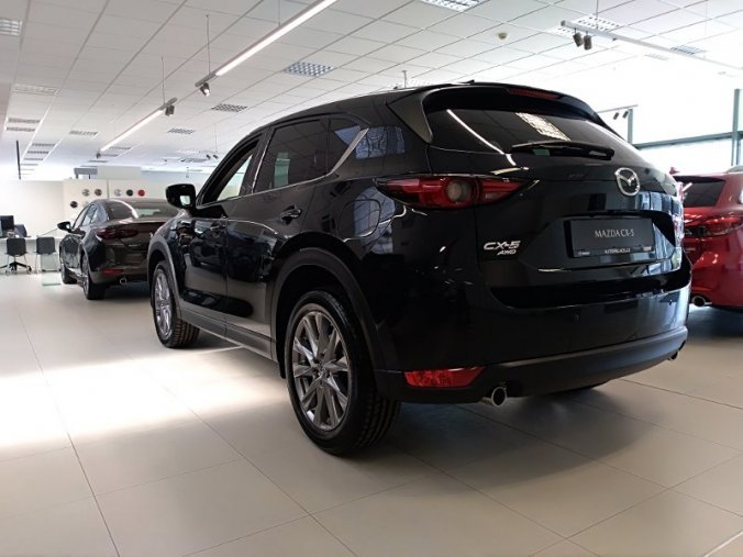 Mazda CX-5, 2,5G 194k AT AWD, barva černá