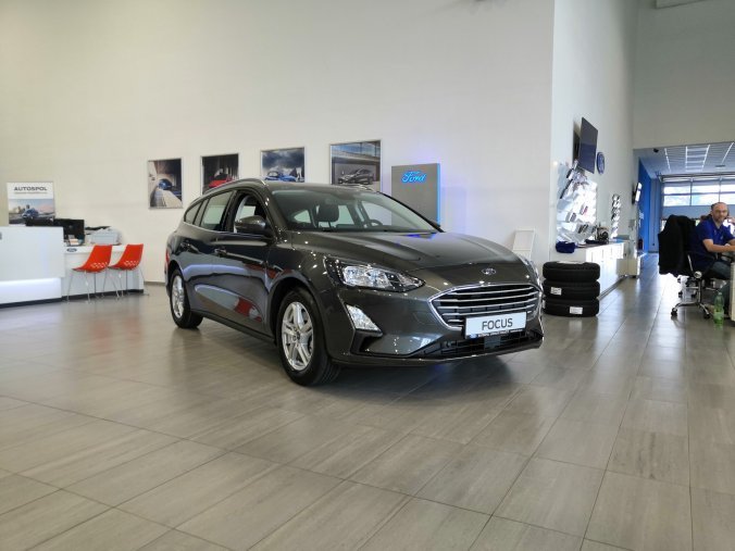 Ford Focus, Trend Edition, Kombi, 1.0 EcoBoost 92 kW/125 k, 6st. manuální, barva šedá