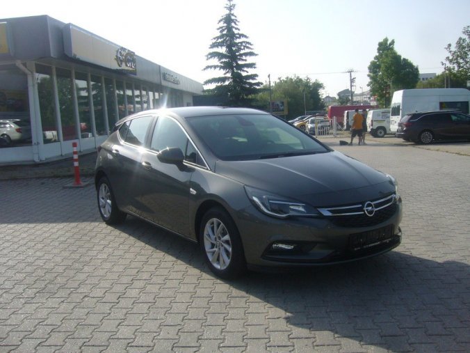 Opel Astra, SMILE, barva šedá