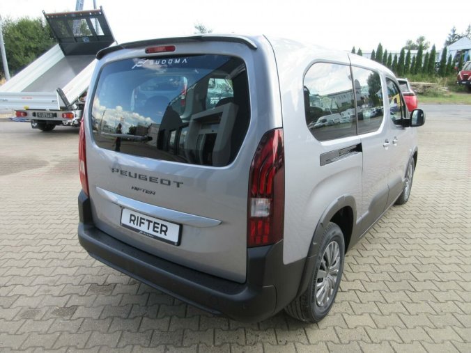 Peugeot Rifter, Peugeot Rifter LONG ALLURE BlueHDi 130 MAN6, barva šedá