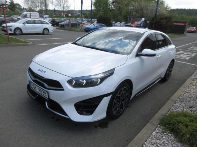 Kia ProCeed, 1,5 CD  T-GDi GPF, barva bílá