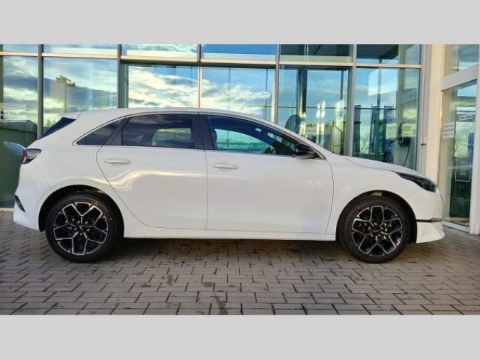 Kia Ceed, 5HB 1.5 - GDI Edice 30, barva bílá