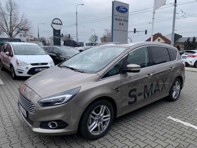 Ford S-MAX, Titanium, 5dveřová, 2.0 EcoBlue 110 kW/150 k, 6st. manuální, barva stříbrná