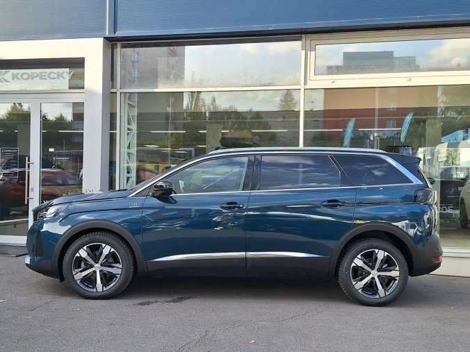 Peugeot 5008, Peugeot 5008 GT 1.5 BHDi 130k EAT8, barva modrá