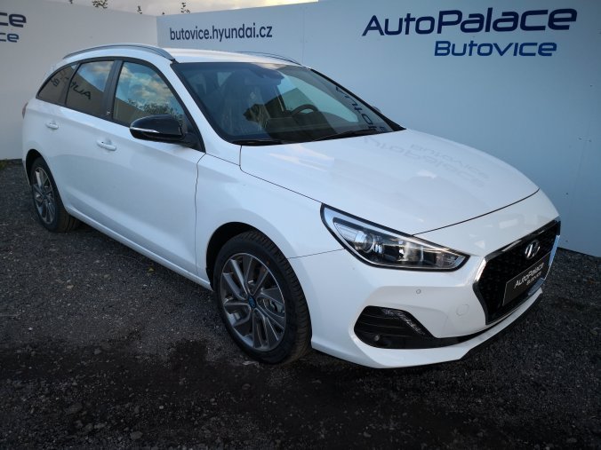 Hyundai i30, 1,4 T-GDI 103 kW (95 NAT) 6 st. man, barva bílá