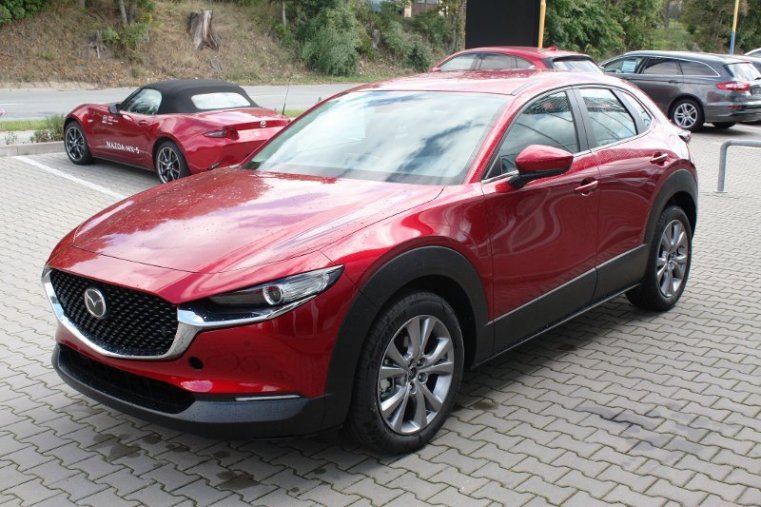 Mazda CX-30, SKYACTIV-G, barva červená