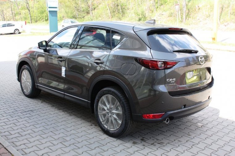 Mazda CX-5, SKYACTIV-G, barva šedá