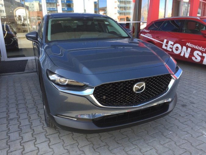 Mazda CX-30, 2,0 Skyactiv-X180 AWD, barva šedá