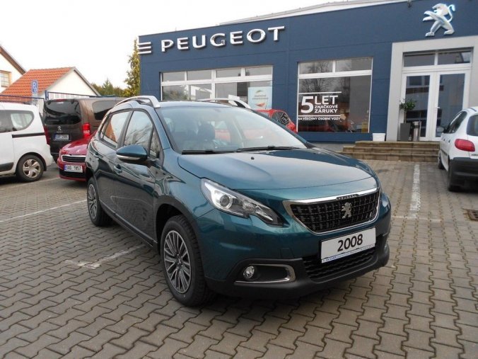 Peugeot 2008, ACTIVE 1.2 PureTech 130 S&amp;, barva zelená