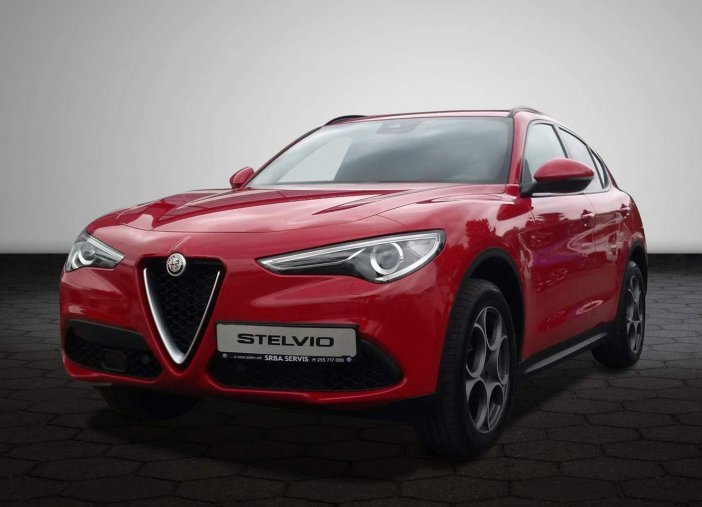 Alfa Romeo Stelvio, 2.0 Turbo 280k Q4 SUPER, barva červená