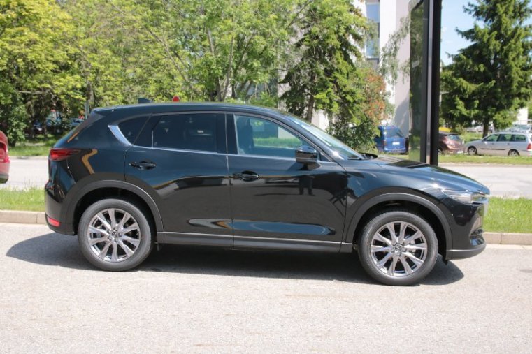 Mazda CX-5, 2,0 Skyactiv-G 165k, barva černá