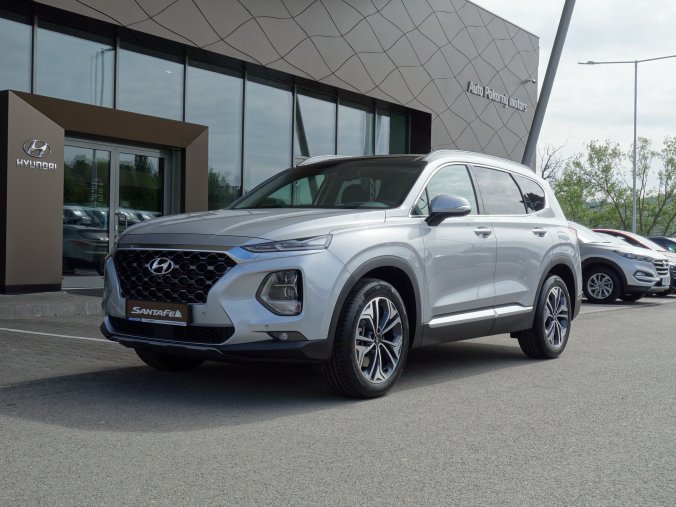 Hyundai Santa Fe, 2,2 CRDi e-VGT 147 kW (diesel) 8 st. aut 4×4, barva stříbrná