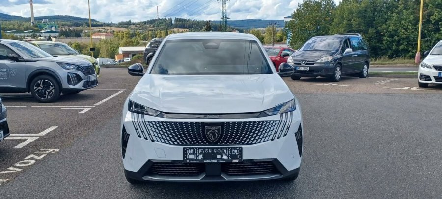 Peugeot 3008, Peugeot 3008 ALLURE Hybrid 136 e-DCS6, barva bílá