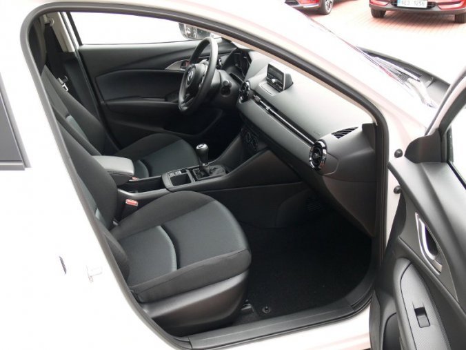 Mazda CX-3, 2.0 Skyactiv G121, barva bílá