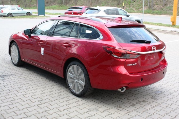 Mazda 6, SKYACTIV-G, barva červená