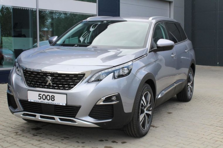 Peugeot 5008, ALLURE 1.2 96kW AT8, barva šedá